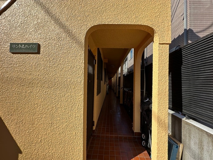 エントランス部分 サントムハイツ