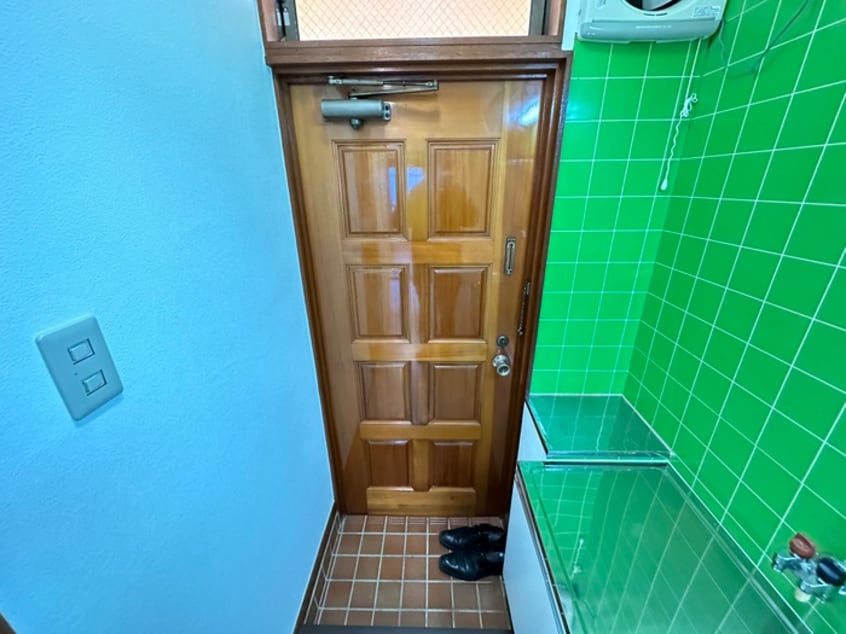 玄関 サントムハイツ