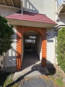 エントランス部分 エトランゼ