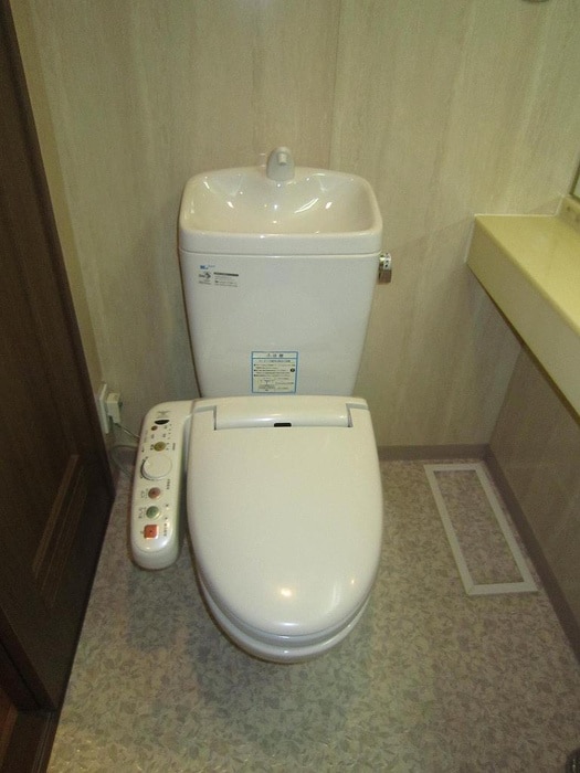 トイレ レジデンス・ド・レイ－ヌ