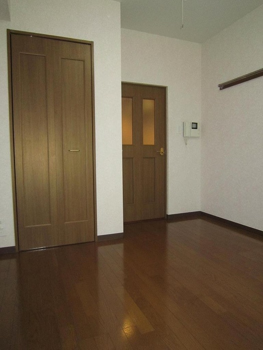 居室 レジデンス・ド・レイ－ヌ