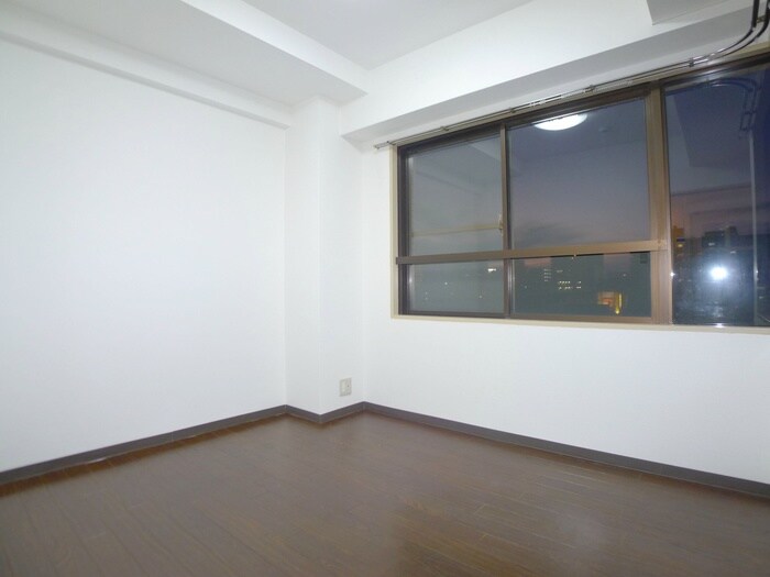 居室 サリシャン市川