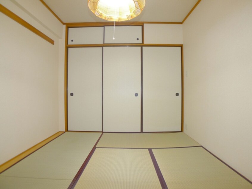 居室 サリシャン市川