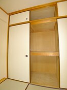 収納 サリシャン市川