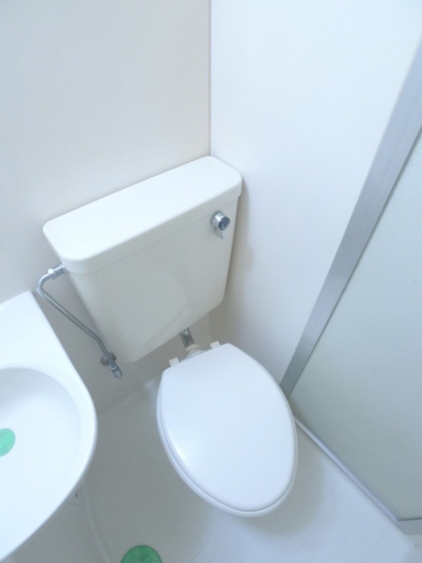 トイレ サリシャン市川