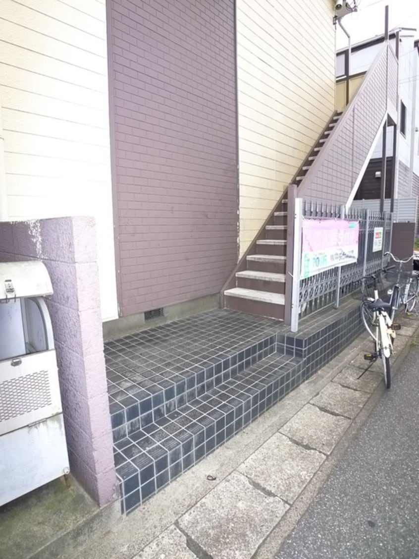 エントランス部分 トレインハウス