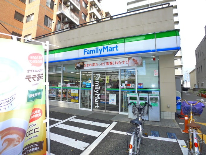 ファミリーマート北小金店(コンビニ)まで429m 土田ハイツ