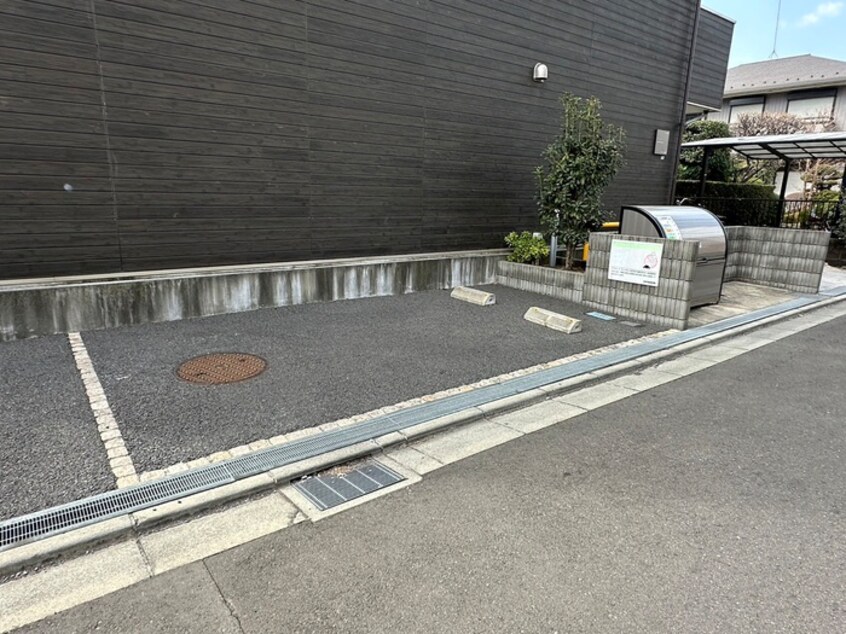 駐車場 リブリ・茜