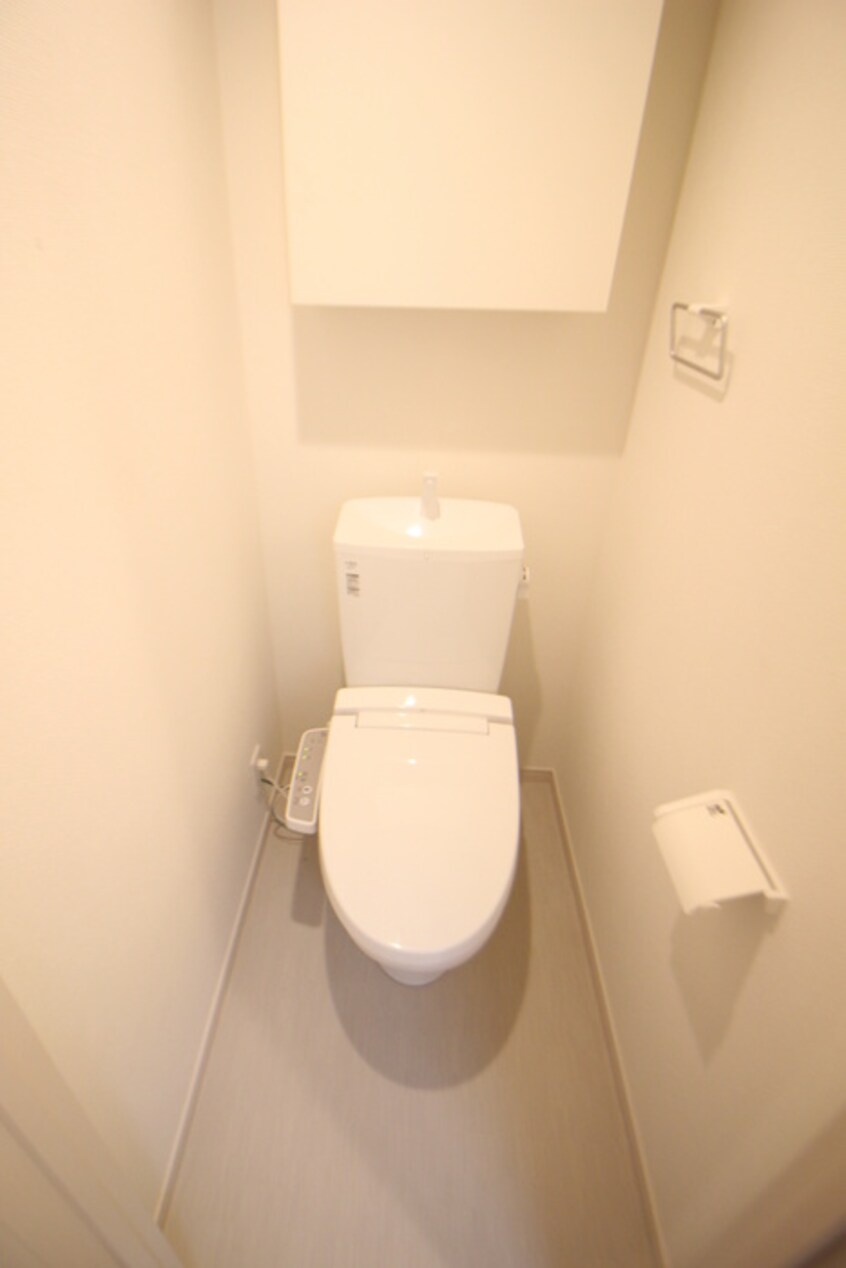 トイレ リブリ・茜