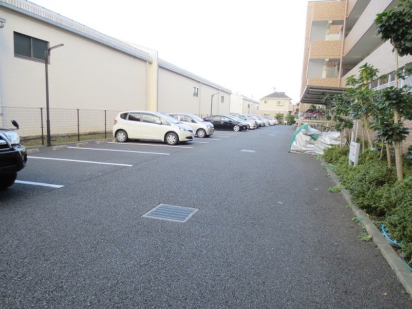 駐車場 NASICイチローYNSEハイツ
