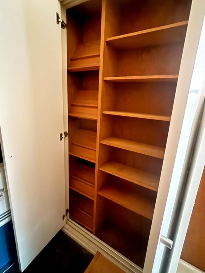 靴箱 ﾗｳﾞ ｱﾘｴｰﾙ