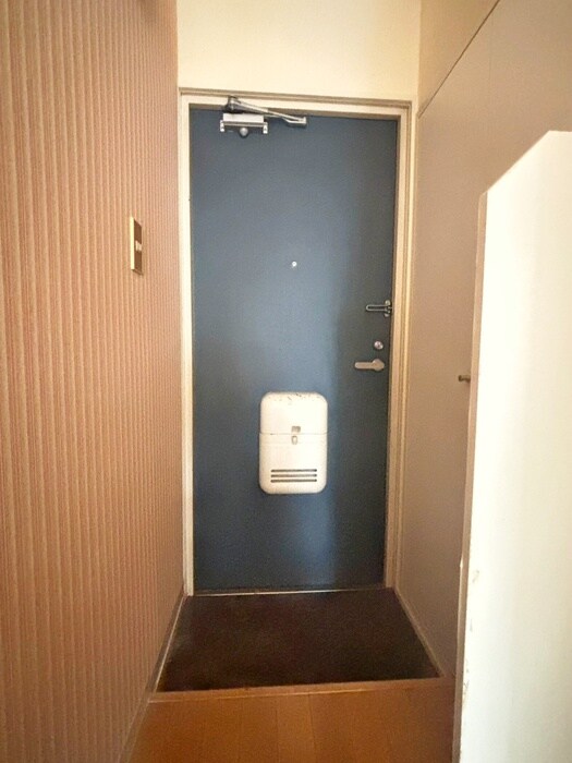 玄関 ﾗｳﾞ ｱﾘｴｰﾙ