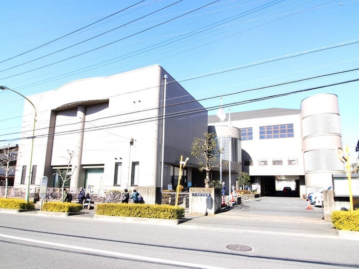 戸塚西公民館(役所)まで560m イーストレジデンス