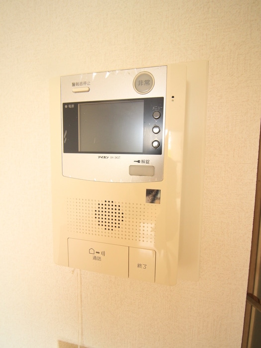 居室 サンテラス反町公園