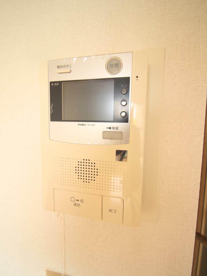 居室 サンテラス反町公園