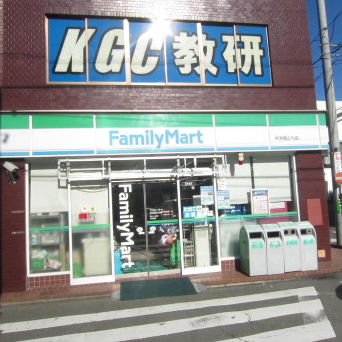 ファミリーマート京急堀ノ内店(コンビニ)まで900m テラスＴＥＮＳＨＯＷ