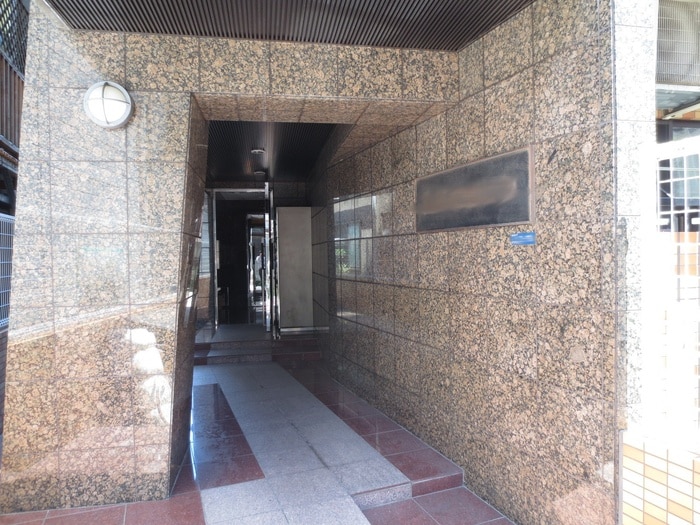 エントランス部分 高津三信ビル