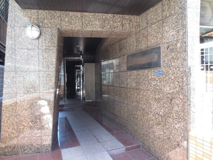 エントランス部分 高津三信ビル