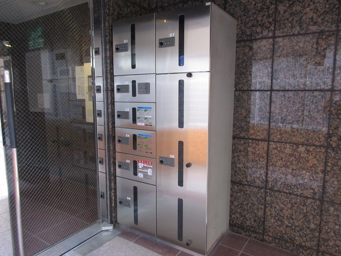 エントランス部分 高津三信ビル