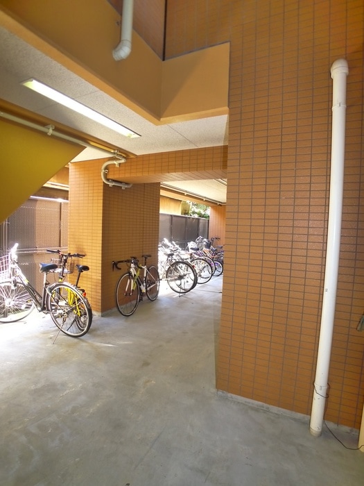 駐輪場 スカイコ－ト東大前壱番館(502)