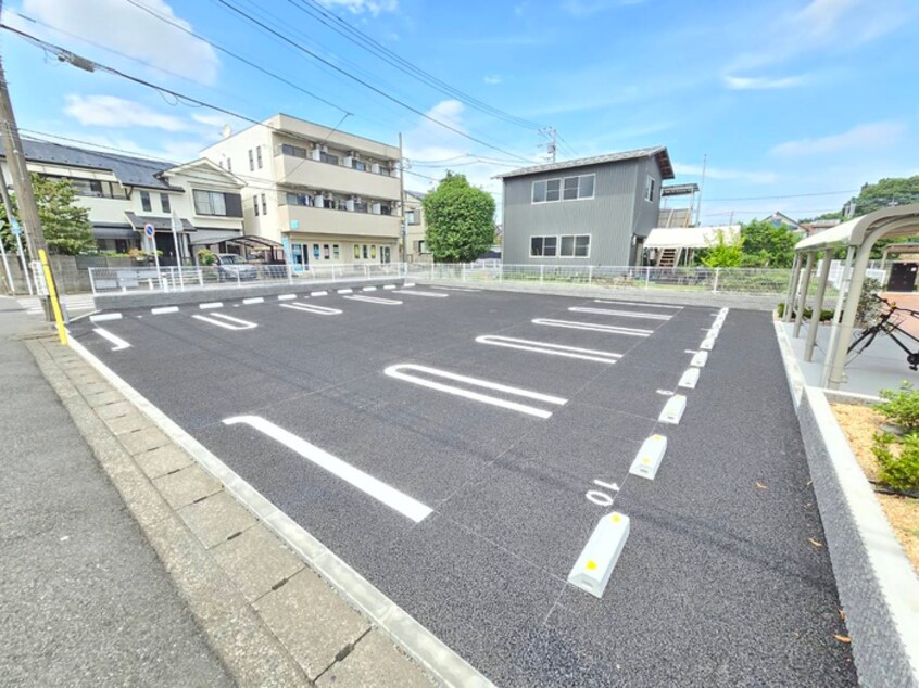 駐車場 カルム　ヴィラージュ