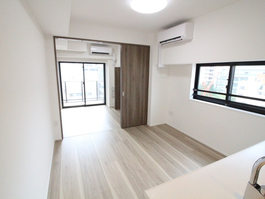 居室 ラグゼナ日本橋