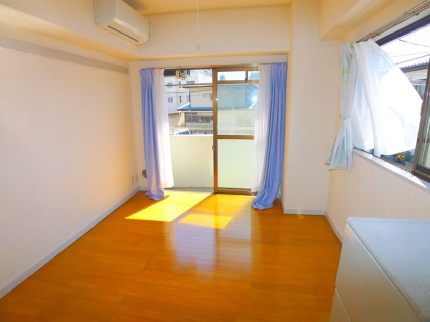 居室 ロイヤルパレス(206)