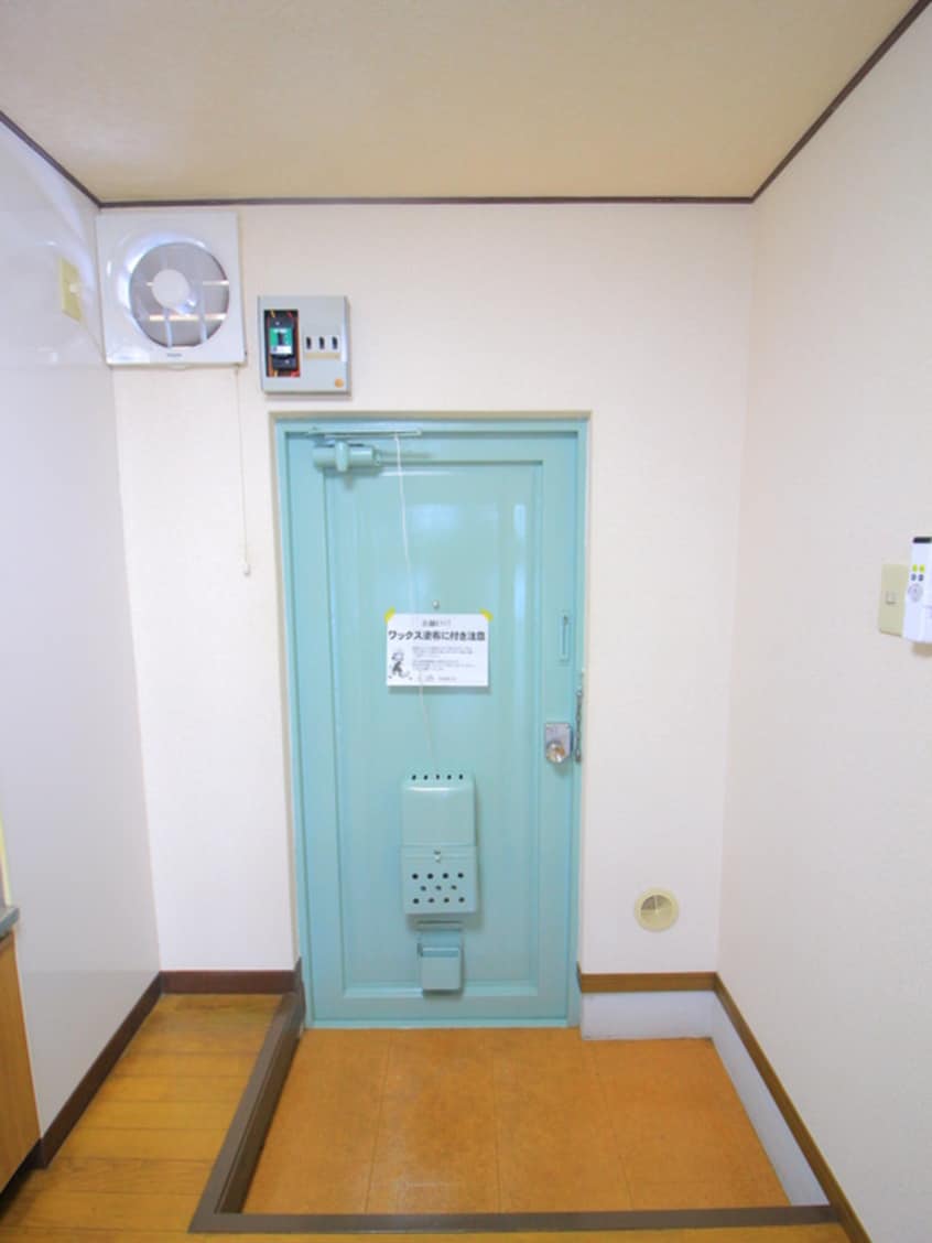 玄関 第2中尾マンション