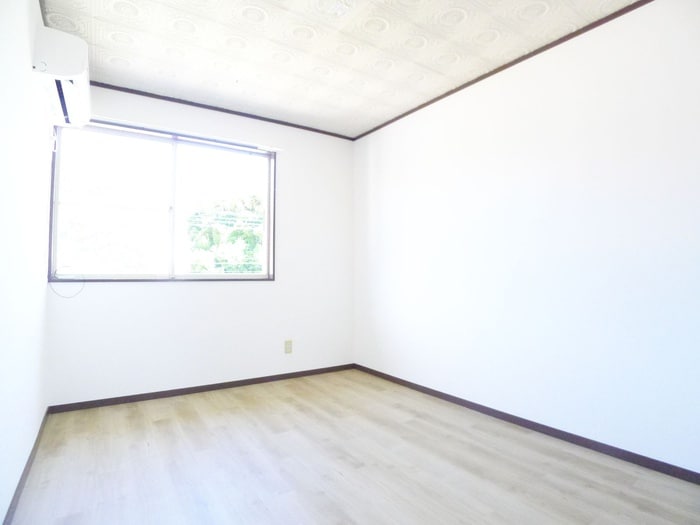 居室 パレス初山