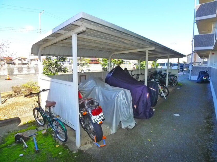 駐輪場 パティオス若葉