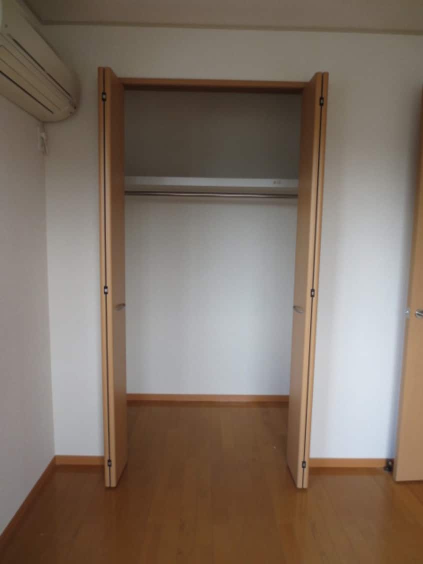 収納 アム－ル・シャンテ是政