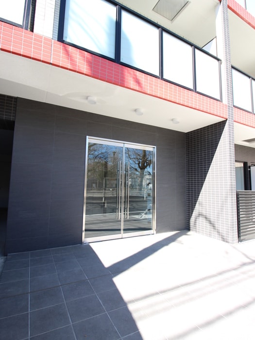 エントランス部分 ﾌﾛﾝﾃｨｱｺﾝﾌｫ-ﾄ鶴見市場