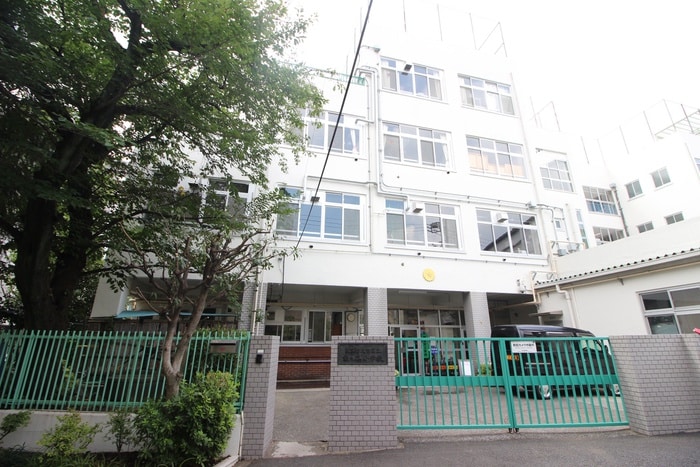 指ケ谷小学校(小学校)まで471m ルネサンスコート文京白山