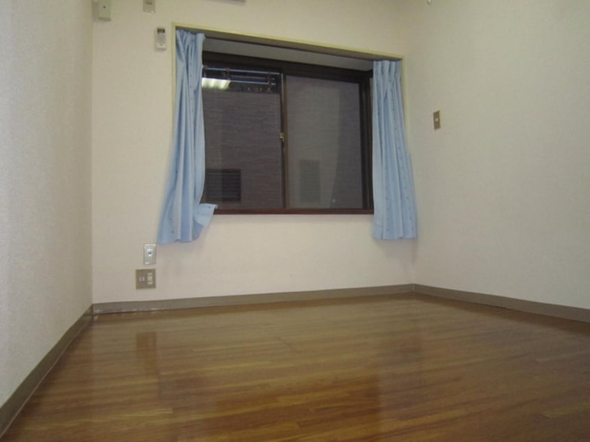 居室 サンライフ・小竹向原