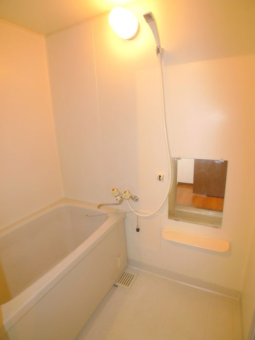 バス／シャワールーム等 ハイブリッジＢ