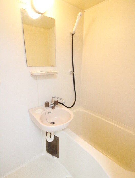 バス／シャワールーム等 マンション五輪館