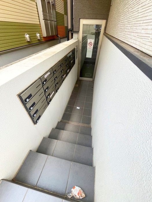 エントランス部分 One CUBE夏目坂