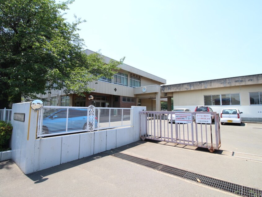 相模原市立中央中学校(中学校/中等教育学校)まで889m スイ－トハイム