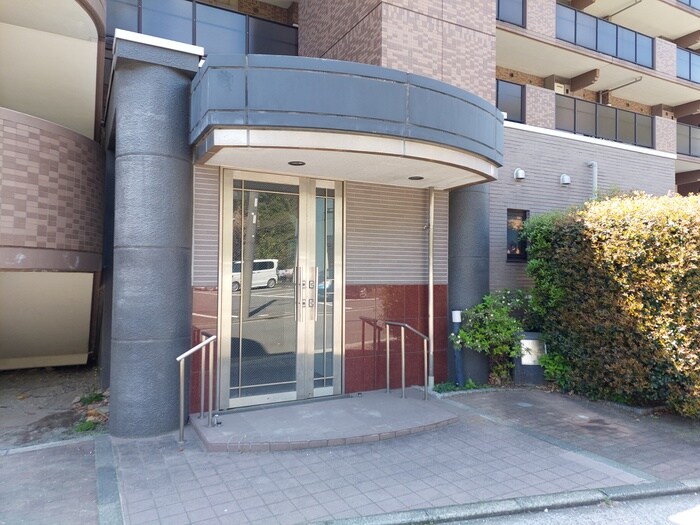 エントランス部分 ボヌール湘南山手