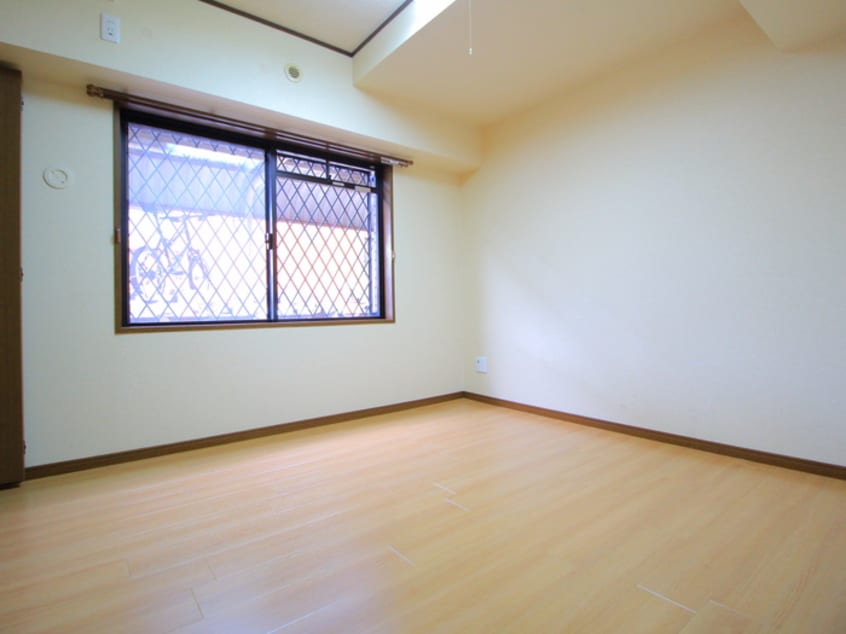 居室 ガ－デンクレス弐番館