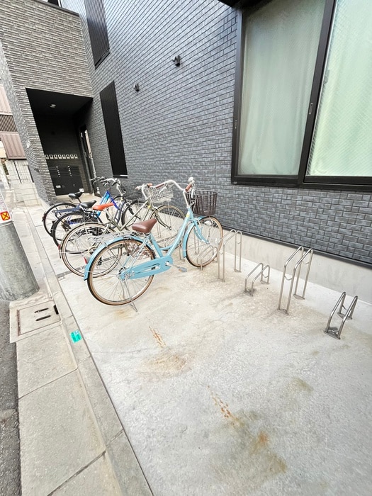駐輪場 ＫａＨａｌｅ青戸