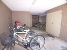 駐輪場 カルペンテリア　エッセ