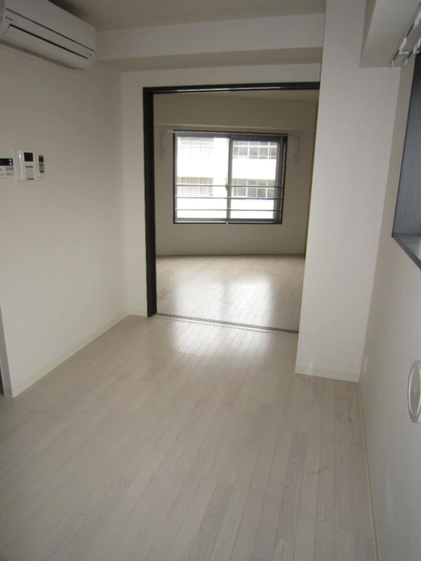 居室 カルペンテリア　エッセ