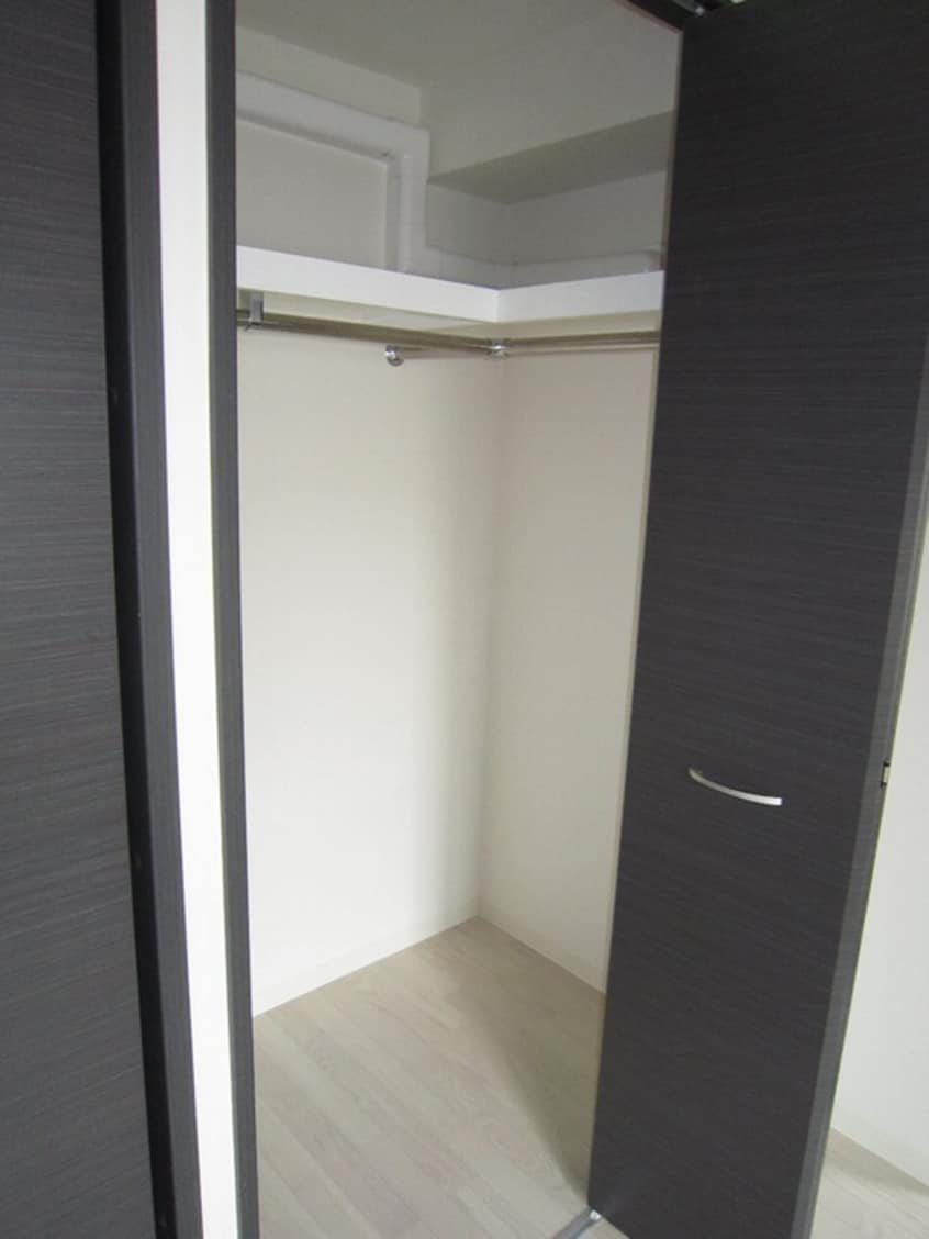 収納 カルペンテリア　エッセ