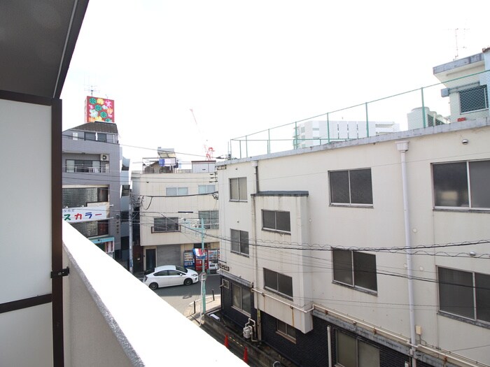 室内からの展望 ソリスト綱島