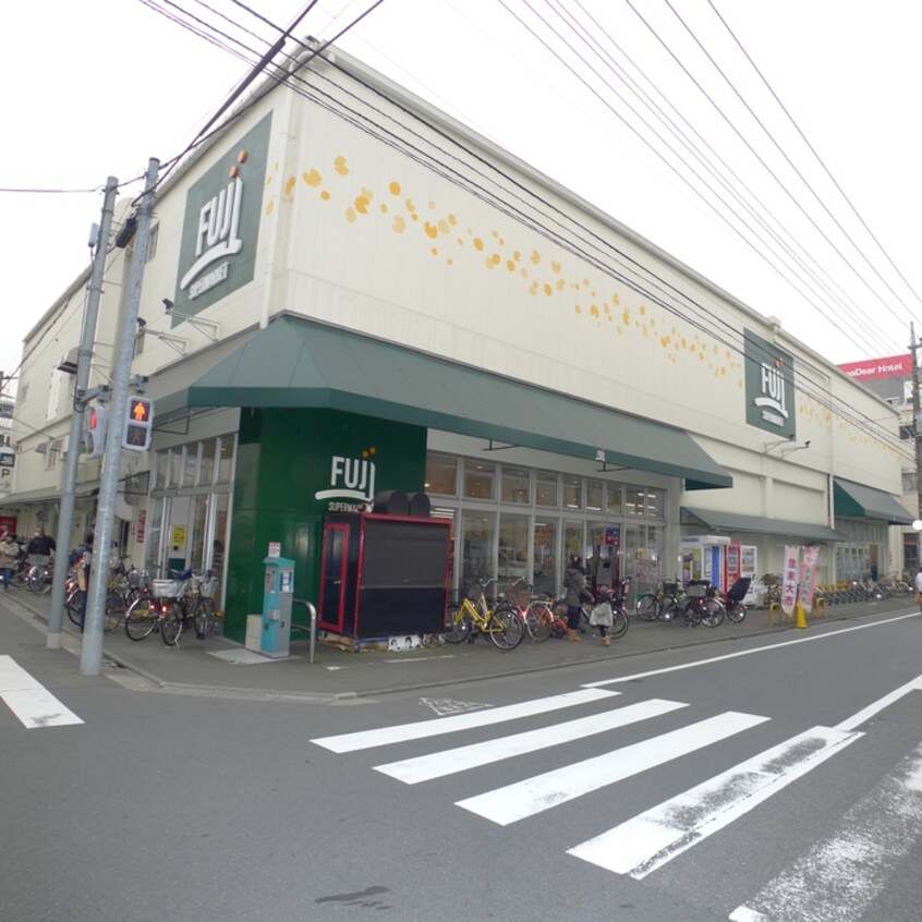 Ｆｕｊｉ(スーパー)まで24m ＫＩＭコ－ポ