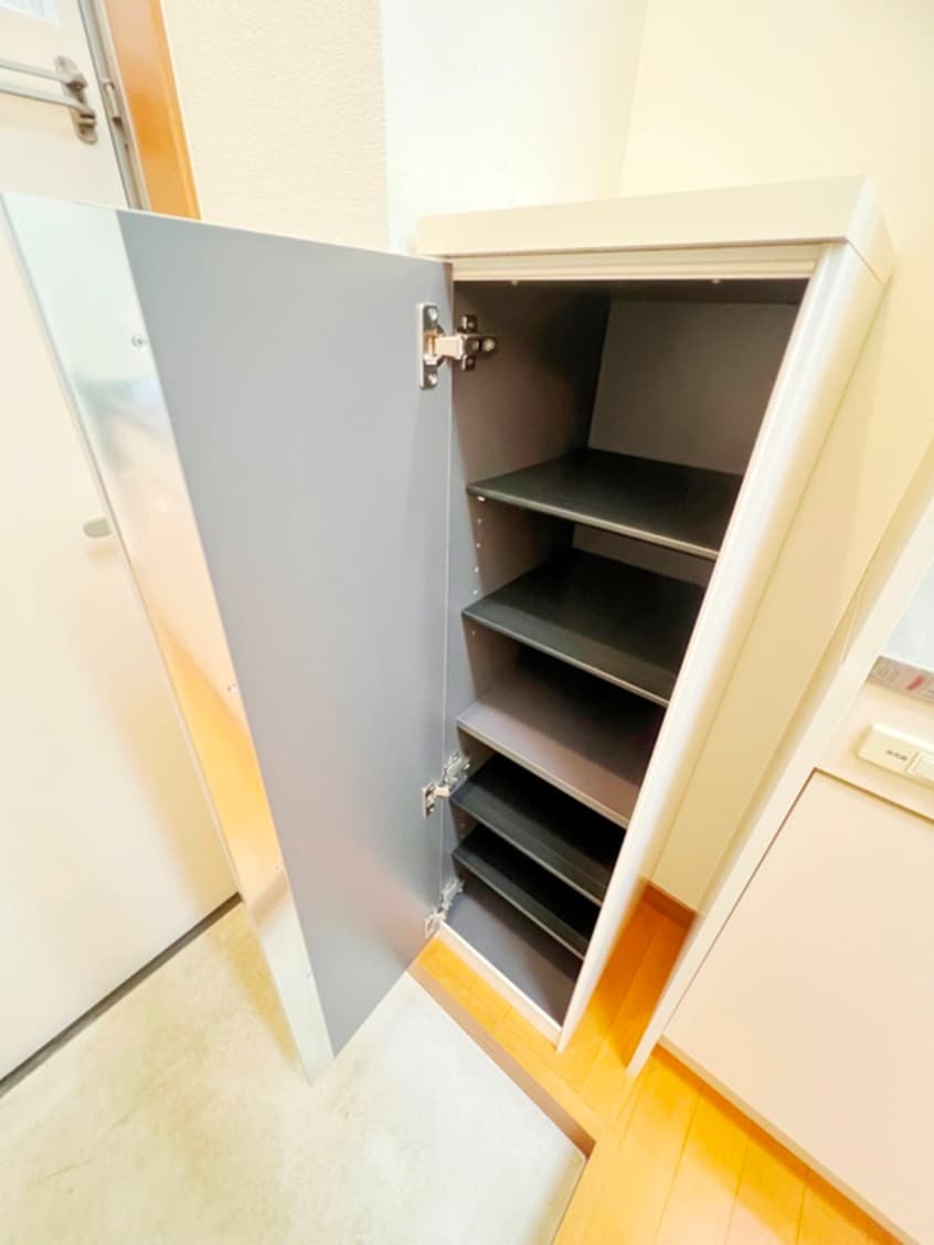 靴箱 Ｋパレス立場