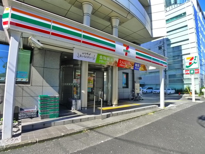 セブンイレブン(コンビニ)まで240m グレース