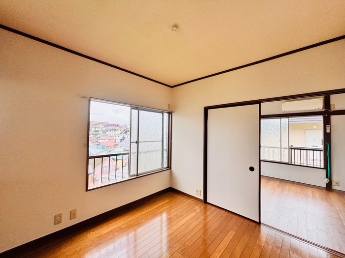 内観写真 桜コ－ト