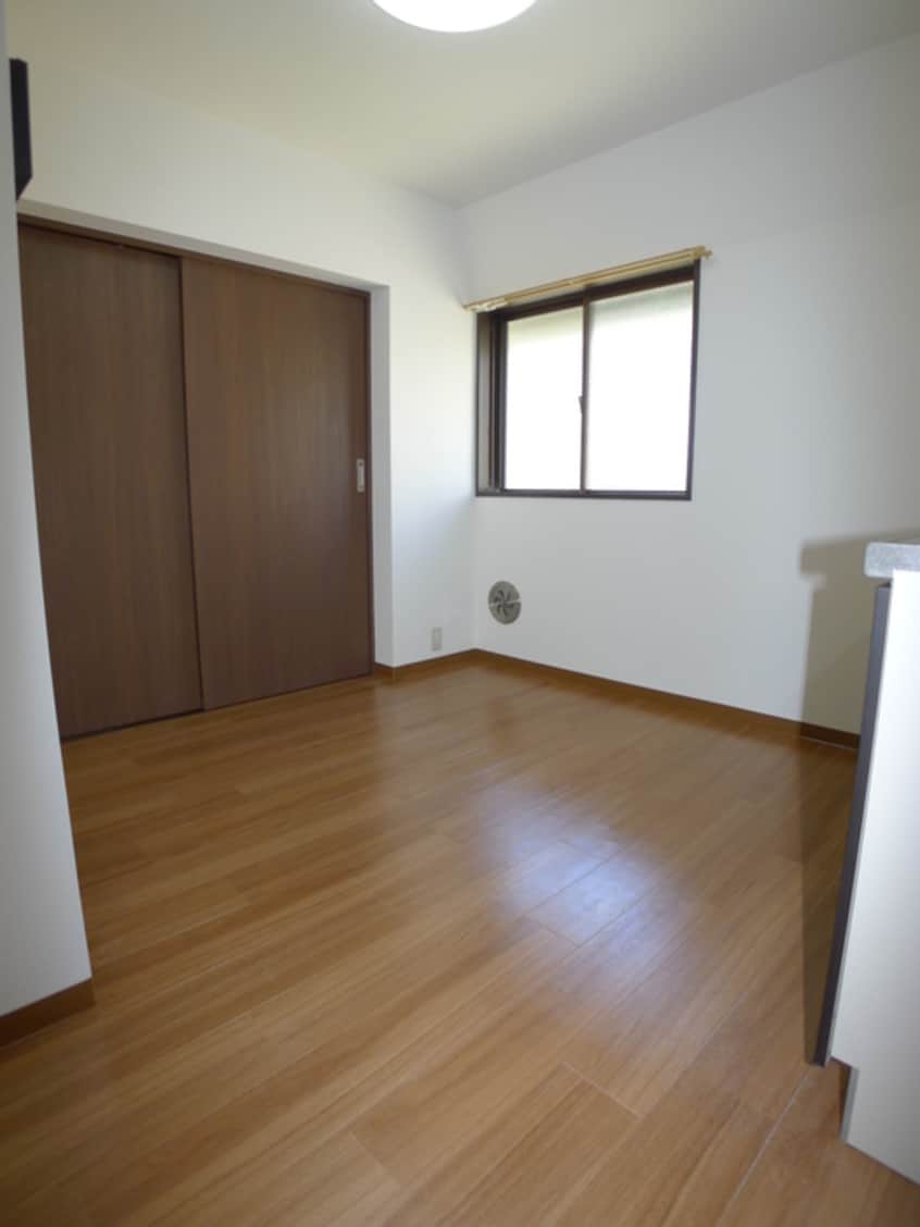 居室 カ－サミア